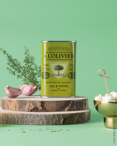 HUILE D'OLIVE INFUSÉE À L'AIL & AU THYM - 500ML